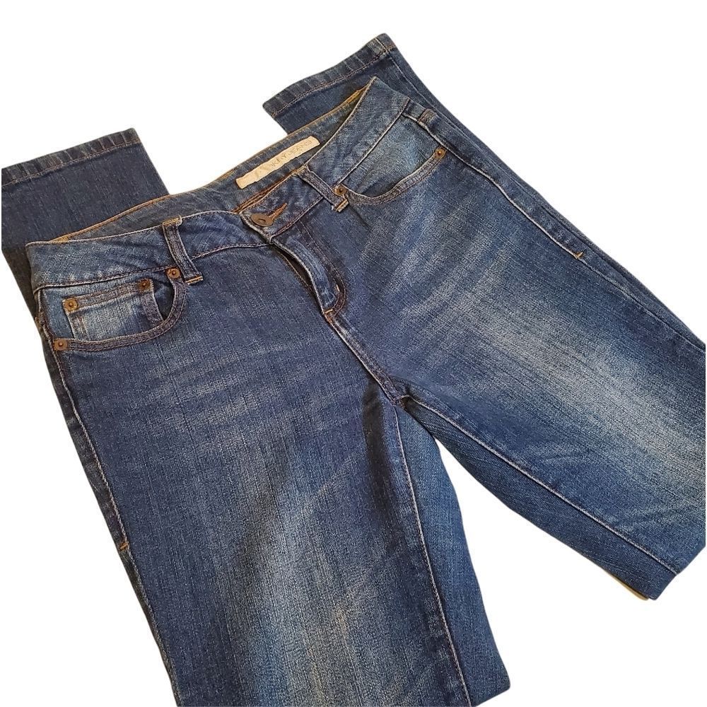 DKNY Women's Straight Leg Jeans in Medium Blue Denim